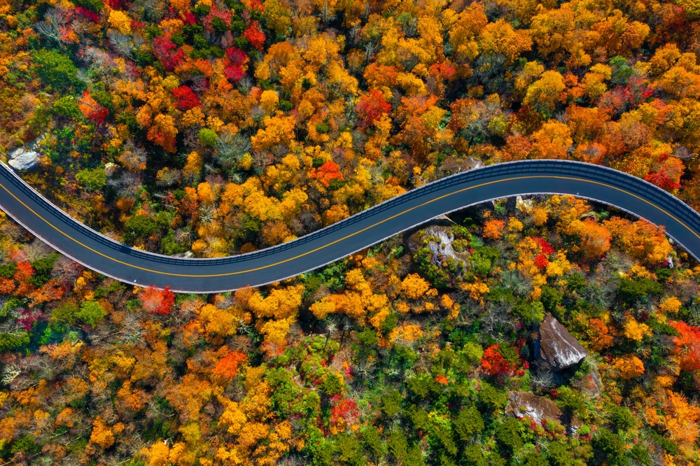 Offbeat Road Trip Destinations - Scenic Blue Ridge Parkway winding through the Appalachian Mountains.